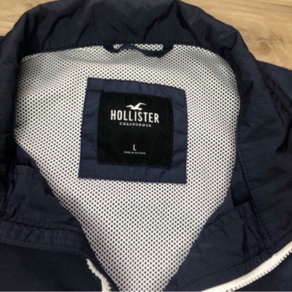 Lightweight Hollister California Jacket - Picture 2 of 9